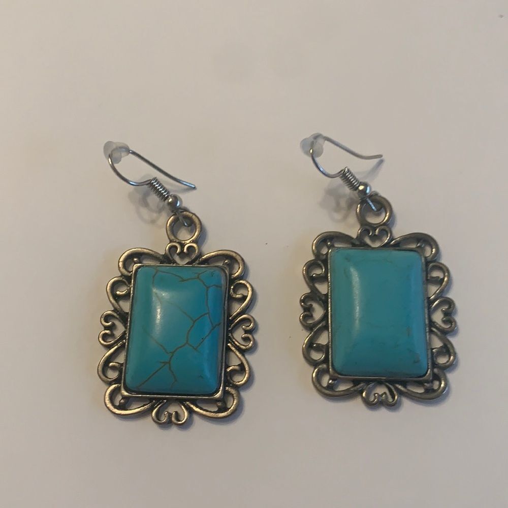 ‎Turquoise Silver Hook Heart Earrings
